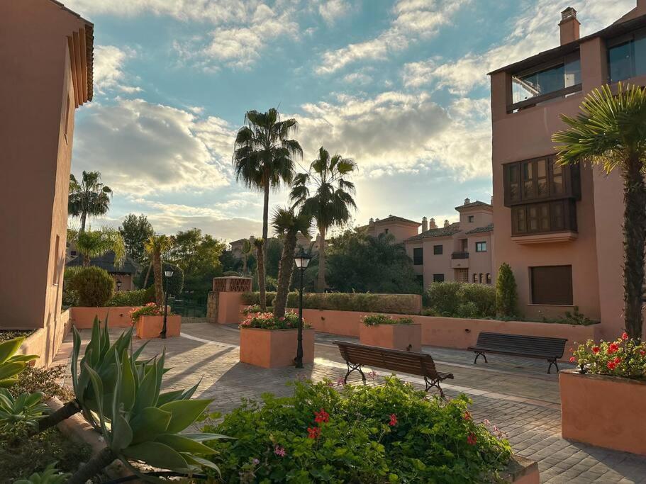 Costal Bliss Lägenhet Estepona Exteriör bild